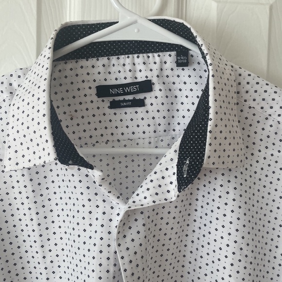 Nine West Men's Dress Shirt. - Picture 4 of 6